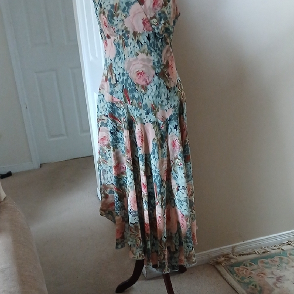 Asymmetrical Floral V-Neck Midi Dress in Teal and Blush - Picture 5 of 14